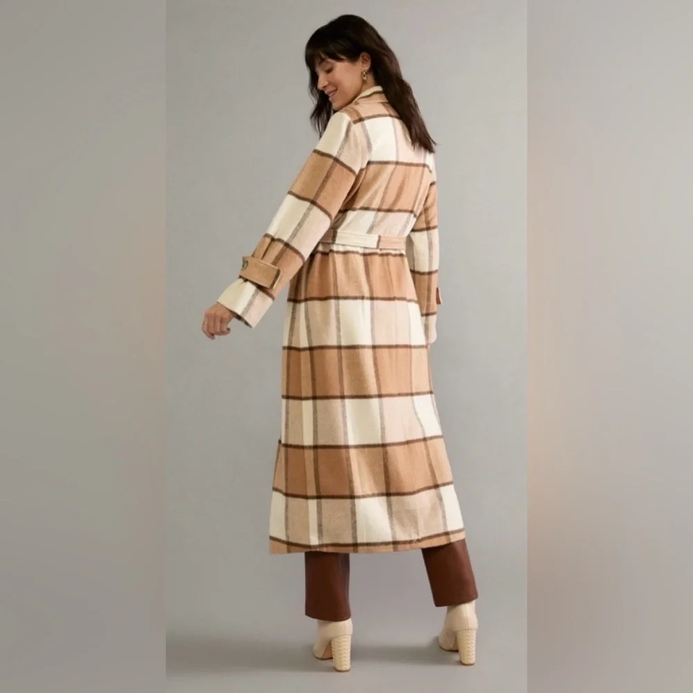 Francesca's Collections Tan and White Trench Coat - Picture 5 of 6